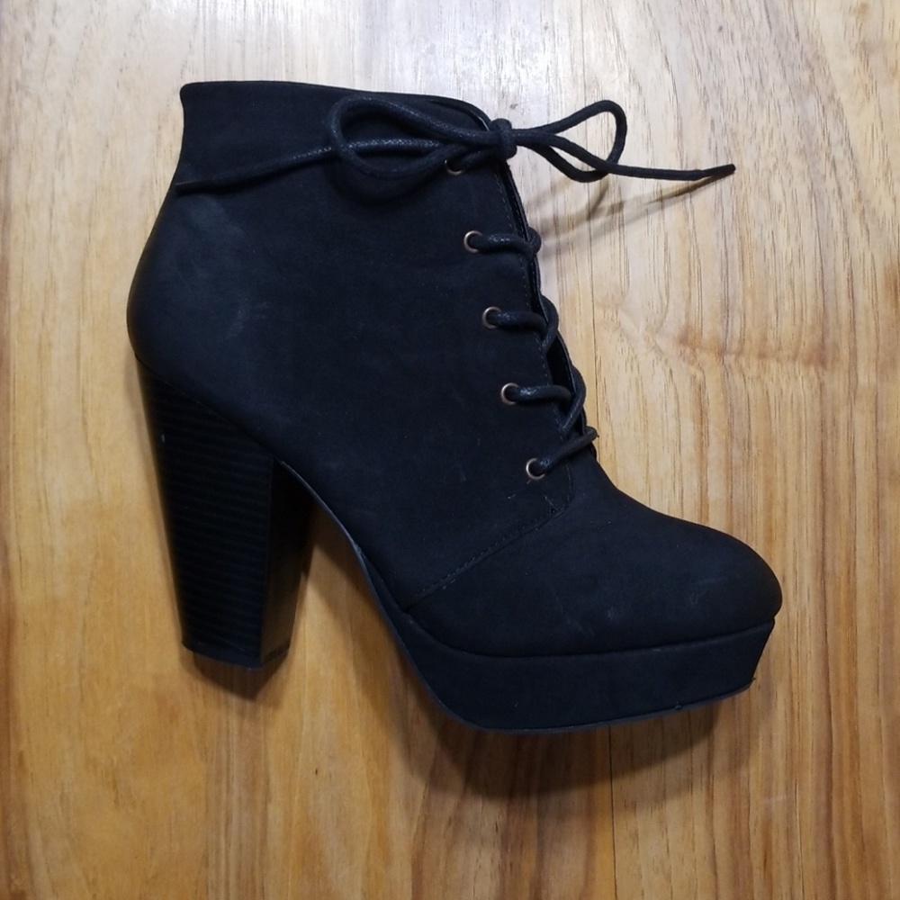 Mossimo Black Lace Up Heels